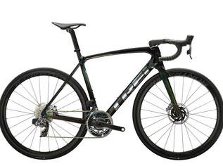 Trek Émonda SLR 9 AXS - dark-prismatic-trek-black Rahmengröße: 54 cm, 12999 €, Auto & Fahrrad-Fahrräder in 5412 Puch bei Hallein