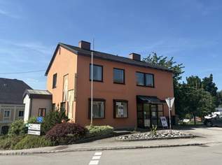 Ehemaliges Bankgebäude mit separater Wohnung im Obergeschoss, 275000 €, Immobilien-Häuser in 4741 Wendling