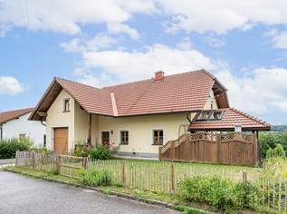 Wohlfühlhaus mit Gartenidylle – Großzügiges Einfamilienhaus in Neumarkt, 499000 €, Immobilien-Häuser in 4212 Neumarkt im Mühlkreis Wohlfühlhaus mit Gartenidylle – Großzügiges Einfamilienhaus in Neumarkt, 499000 €, Immobilien-Häuser in 4212 Neumarkt im Mühlkreis