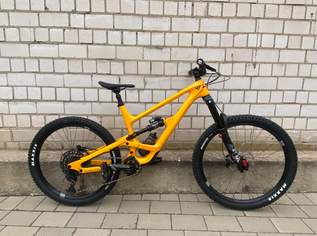 YT Industries CAPRA MX Core 3 Carbon, Deep Yellow, XL - Wie neu!