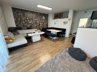 Wunderschönes, großzügiges Reihenhaus mit Terrasse und Garten, 395000 €, Immobilien-Häuser in 2492 Eggendorf
