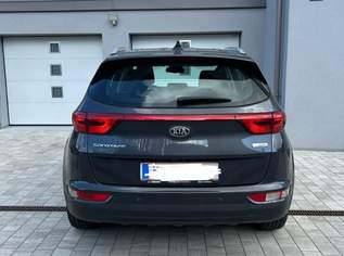 Kia Sportage 1,7 CRDI ISG Silber Kia Sportage 1,7 CRDI ISG Silber
