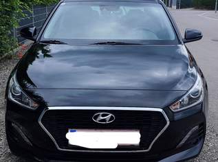 Hyundai i30, 12990 €, Auto & Fahrrad-Autos in 3451 Michelhausen