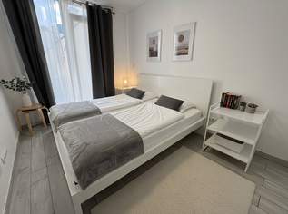 Helle 2-Zimmer-Wohnung mit großem Wintergarten (Heizkosten inkl.), 1500 €, Immobilien-Wohnungen in 1180 Währing