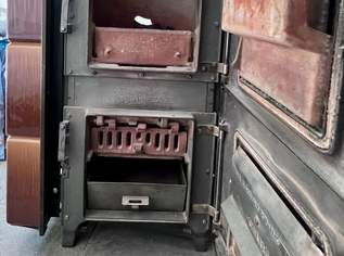 CELUS Kaminofen Typ D410 - 4,7 kW - Nostalgischer Keramikofen - Voll funktionsfähig
