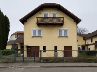 Einfamilienhaus in Göllersdorf mit großem Grundstück und viel Potenzial!, 245000 €, Immobilien-Häuser in 2013 Göllersdorf