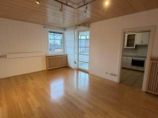 Helle und großzügige 2-Zimmer-Wohnung mit verglaster Loggia, 819 €, Immobilien-Wohnungen in 4810 Gmunden