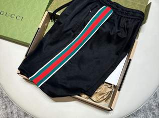 Gucci Shorts Schwarz Original – GG‑Motiv – Neu & Preis verhandelbar!