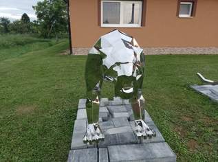 Stainless steel sculpulture in live size