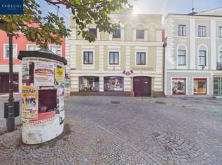 Historisches Wohn- und Geschäftshaus mit Entwicklungspotenzial am Zwettler Hundertwasserbrunnen, 475000 €, Immobilien-Häuser in Niederösterreich Historisches Wohn- und Geschäftshaus mit Entwicklungspotenzial am Zwettler Hundertwasserbrunnen, 475000 €, Immobilien-Häuser in Niederösterreich