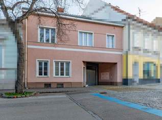 IN BESTER GESELLSCHAFT! STADTHAUS DIREKT IM ZENTRUM!, 498000 €, Immobilien-Häuser in 2020 Hollabrunn