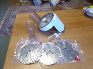 BOSCH - Durchlaufschnitzler - Gemüseschnitzler - komplett inklusive Mitnehmer Flügelrad und inklusive von 3 Scheiben, 19 €, Marktplatz-Genuss & Kulinarik in 5026 Salzburg BOSCH - Durchlaufschnitzler - Gemüseschnitzler - komplett inklusive Mitnehmer Flügelrad und inklusive von 3 Scheiben, 19 €, Marktplatz-Genuss & Kulinarik in 5026 Salzburg
