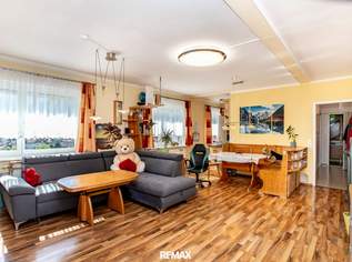 Wohnen mit Traunsteinblick – großzügige 3-Zimmer-Wohnung mit Loggia, Garage und viel Lebensqualität, 229000 €, Immobilien-Wohnungen in 4802 Ebensee am Traunsee Wohnen mit Traunsteinblick – großzügige 3-Zimmer-Wohnung mit Loggia, Garage und viel Lebensqualität, 229000 €, Immobilien-Wohnungen in 4802 Ebensee am Traunsee