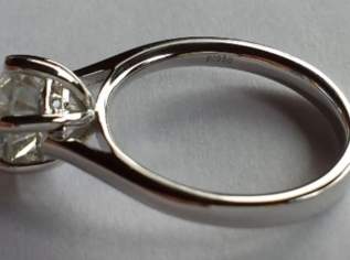 Luxus Ring 950er - Platin mit 2 Karat Brillant LGD Luxus Ring 950er - Platin mit 2 Karat Brillant LGD