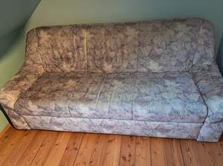 Sofa mit Ausziehfunktion, 45 €, Marktplatz-Sammlungen & Haushaltsauflösungen in 2102 Gemeinde Bisamberg Sofa mit Ausziehfunktion, 45 €, Marktplatz-Sammlungen & Haushaltsauflösungen in 2102 Gemeinde Bisamberg