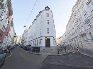 Top Lage und Potential - sanierungsbedürftige 2 Zimmer Wohnung nahe altes AKH, 152000 €, Immobilien-Wohnungen in 1080 Josefstadt