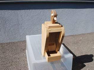 Massives Vogelfutterhaus mit Plexiglas, 45 €, Marktplatz-Tiere & Tierbedarf in 2232 Gemeinde Deutsch-Wagram Massives Vogelfutterhaus mit Plexiglas, 45 €, Marktplatz-Tiere & Tierbedarf in 2232 Gemeinde Deutsch-Wagram