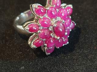 Auffälliger Rubin-Ring mit 5ct aus 925 Silber, 200 €, Kleidung & Schmuck-Accessoires, Uhren, Schmuck in 1120 Meidling