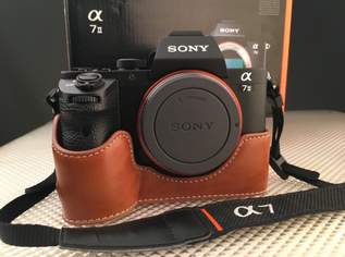 Sony Alpha A7 II Komplettset wie neu mit Originalzubehör Sony Alpha A7 II Komplettset wie neu mit Originalzubehör