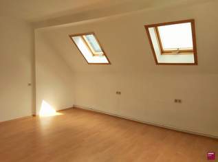 Ruhige Lage! Renovierungsbedürftige Dachgeschoßwohnung mit Potential!, 0 €, Immobilien-Wohnungen in 8045 Ruhige Lage! Renovierungsbedürftige Dachgeschoßwohnung mit Potential!, 0 €, Immobilien-Wohnungen in 8045