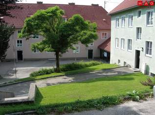 Raus aus dem Stadtlärm – rein ins Grüne! Gemütliche 1-Zimmer-Wohnung in zentraler Lage – ab sofort!, 254.42 €, Immobilien-Wohnungen in 4843 Ampflwang im Hausruckwald