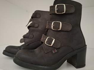 Stiefeletten Gr. 36, 15 €, Kleidung & Schmuck-Damenkleidung in 1160 Ottakring Stiefeletten Gr. 36, 15 €, Kleidung & Schmuck-Damenkleidung in 1160 Ottakring