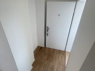 Singlewohnung: Pendlerhit in Bad Vöslau – 30 Min. nach Wien, 571.43 €, Immobilien-Wohnungen in 2540 Bad Vöslau Singlewohnung: Pendlerhit in Bad Vöslau – 30 Min. nach Wien, 571.43 €, Immobilien-Wohnungen in 2540 Bad Vöslau