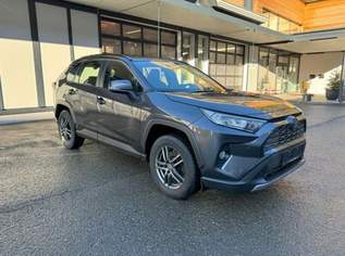 RAV4 2,5 Hybrid Active AWD, 31700 €, Auto & Fahrrad-Autos in 6883 Gemeinde Au