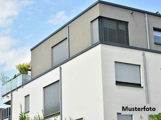 Mehrfamilienhaus mit 9 Wohnungen sowie Reithalle und Nebengebäuden, 416000 €, Immobilien-Gewerbeobjekte in 3131 Getzersdorf