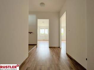 Stilvolle 3-Zimmer-Wohnung auf zwei Ebenen mit Loggia, 965.78 €, Immobilien-Wohnungen in 8020 