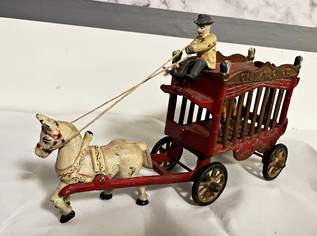 Hubley Gusseisen Zirkus Kutsche mit Tiger (ca. 1920), 200 €, Marktplatz-Antiquitäten, Sammlerobjekte & Kunst in 3160 Gemeinde Traisen Hubley Gusseisen Zirkus Kutsche mit Tiger (ca. 1920), 200 €, Marktplatz-Antiquitäten, Sammlerobjekte & Kunst in 3160 Gemeinde Traisen