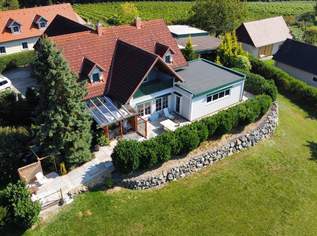 Prächtiges Landhaus mit großem Garten in Sonnenlage, 528000 €, Immobilien-Häuser in 8493 Klöch
