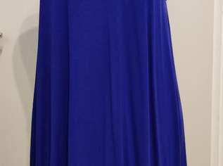2 Kleider blau und schwarz Gr. 38, 15 €, Kleidung & Schmuck-Damenkleidung in 1110 Simmering 2 Kleider blau und schwarz Gr. 38, 15 €, Kleidung & Schmuck-Damenkleidung in 1110 Simmering