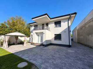 Imposante Villa mit Platz für die ganze Familie in Leopoldsdorf im Marchfeld, 2500 €, Immobilien-Häuser in 2285 Gemeinde Leopoldsdorf im Marchfelde Imposante Villa mit Platz für die ganze Familie in Leopoldsdorf im Marchfeld, 2500 €, Immobilien-Häuser in 2285 Gemeinde Leopoldsdorf im Marchfelde