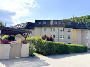 Teilrenovierte Letztstockwohnung mit Süd-Ost Loggia und Eigentums-Autoplatz, 280000 €, Immobilien-Wohnungen in 3001 Gemeinde Mauerbach