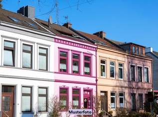 Renovierungs-/Sanierungsprojekt: Stark vernachlässigtes EFH-Reihenhausanteil wartet auf neues Leben, 215000 €, Immobilien-Gewerbeobjekte in 8530 Blumau