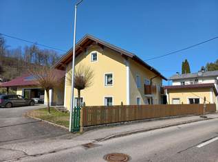 Großzügiges Haus mit Doppelgarage und viel Baugrund, 420000 €, Immobilien-Häuser in 5261 Straß Großzügiges Haus mit Doppelgarage und viel Baugrund, 420000 €, Immobilien-Häuser in 5261 Straß