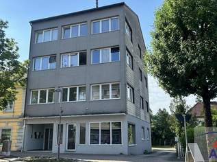 Größeres Mehrfamilienhaus - Ertragshaus in bester Zentrumslage von Marchtrenk, 0 €, Immobilien-Häuser in 4614 Marchtrenk