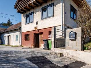 Potentialreiches Haus mit spitzen Weinkellerröhren in Groß-Schweinbarth, 139000 €, Immobilien-Häuser in 2221 Groß-Schweinbarth