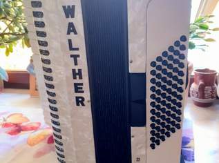 Akkordeon Walther pirat 72, 700 €, Marktplatz-Musik & Musikinstrumente in 2540 Bad Vöslau Akkordeon Walther pirat 72, 700 €, Marktplatz-Musik & Musikinstrumente in 2540 Bad Vöslau