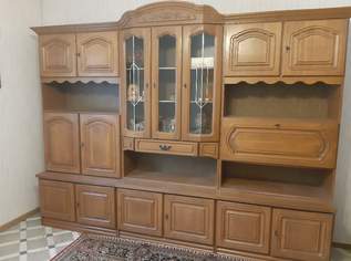 Schöner rustikaler Wohnzimmerschrank