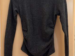 Langarm T-Shirt , 22.4 €, Kleidung & Schmuck-Damenkleidung in 1230 Liesing