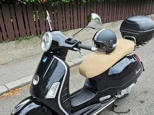 Vespa GTS 250 Roller / Scooter, 3100 €, Auto & Fahrrad-Motorräder in 1190 Döbling