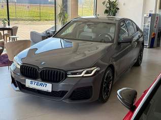 545 e xDrive M Sport *INDIVIDUAL*M-PAKET*HUD*DRIVIN..., 45990 €, Auto & Fahrrad-Autos in 1110 Simmering 545 e xDrive M Sport *INDIVIDUAL*M-PAKET*HUD*DRIVIN..., 45990 €, Auto & Fahrrad-Autos in 1110 Simmering