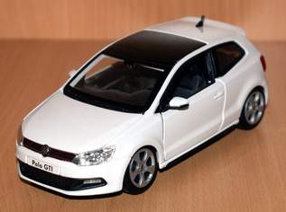 bBurago VW Polo GTI weiß Maßstab 1:24