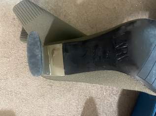 Stiefel, 17 €, Marktplatz-Sammlungen & Haushaltsauflösungen in 1120 Meidling