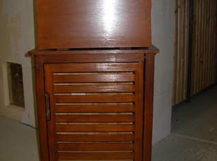 Blumenkasten mit Hochschrank