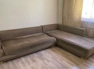 Ecksofa in gutem Zustand – mit Bettfunktion, 150 €, Haus, Bau, Garten-Möbel & Sanitär in 1040 Wieden