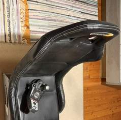 Playstation 3 + Logitech G27 Racing Wheel + Gaming Sitz F1 + Pedale + 12 Autorennspiele Playstation 3 + Logitech G27 Racing Wheel + Gaming Sitz F1 + Pedale + 12 Autorennspiele