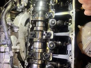 Mechaniker oder Reifenmontage Mechaniker oder Reifenmontage
